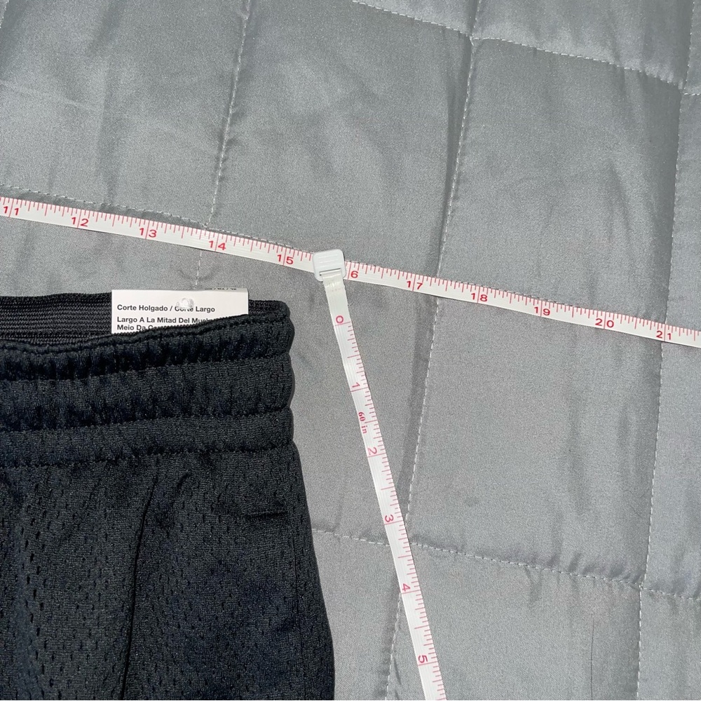 Men’s Nike Basketball Mesh Shorts With Pockets - Picture 6 of 9